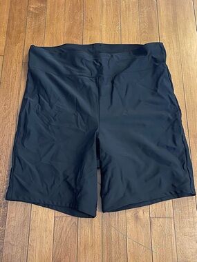 Women’s Black High-Waist Performance Shorts